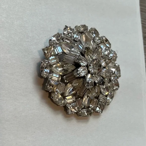 Vintage JOSEPH WARNER Signed Dome Clear Rhinestone 1960s Brooch - Picture 11 of 12